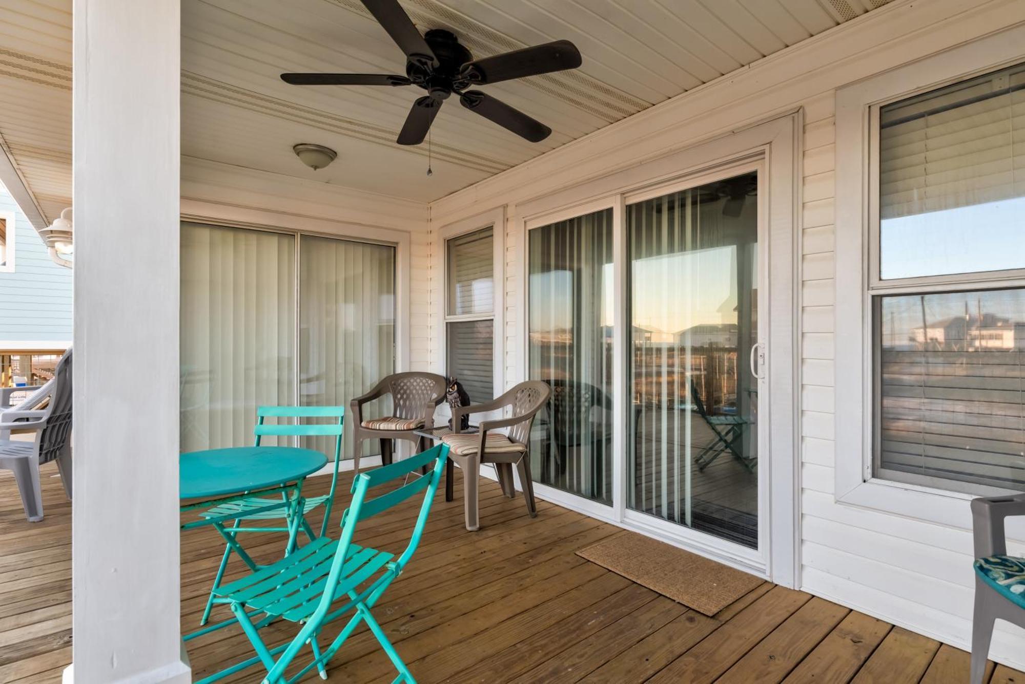 Waters Edge - Private Dock! Only Two Blocks From The Bay Or The Gulf! Plenty Of Parking For Cars Or Boats Home 더핀 아일랜드 외부 사진
