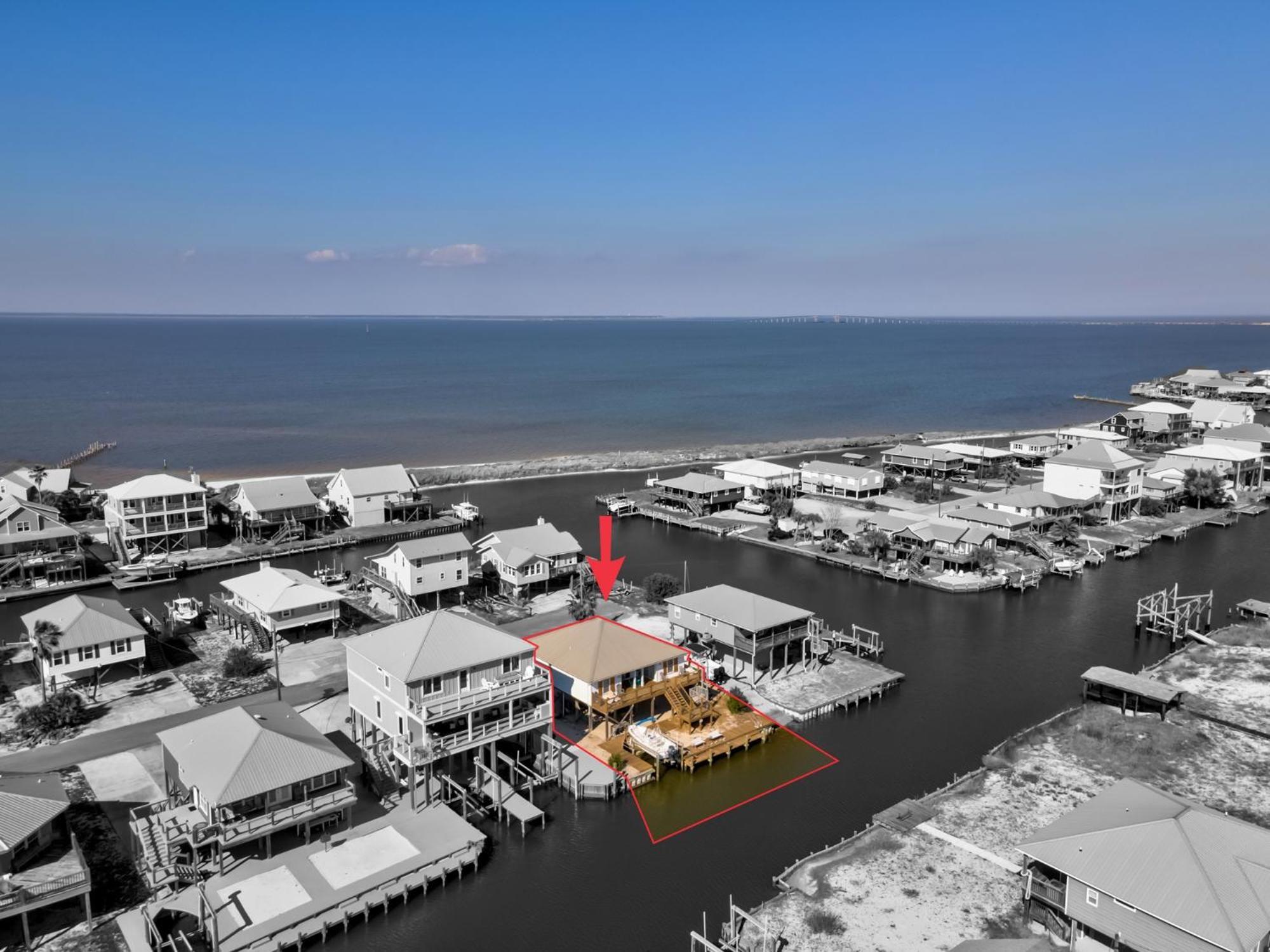 Waters Edge - Private Dock! Only Two Blocks From The Bay Or The Gulf! Plenty Of Parking For Cars Or Boats Home 더핀 아일랜드 외부 사진